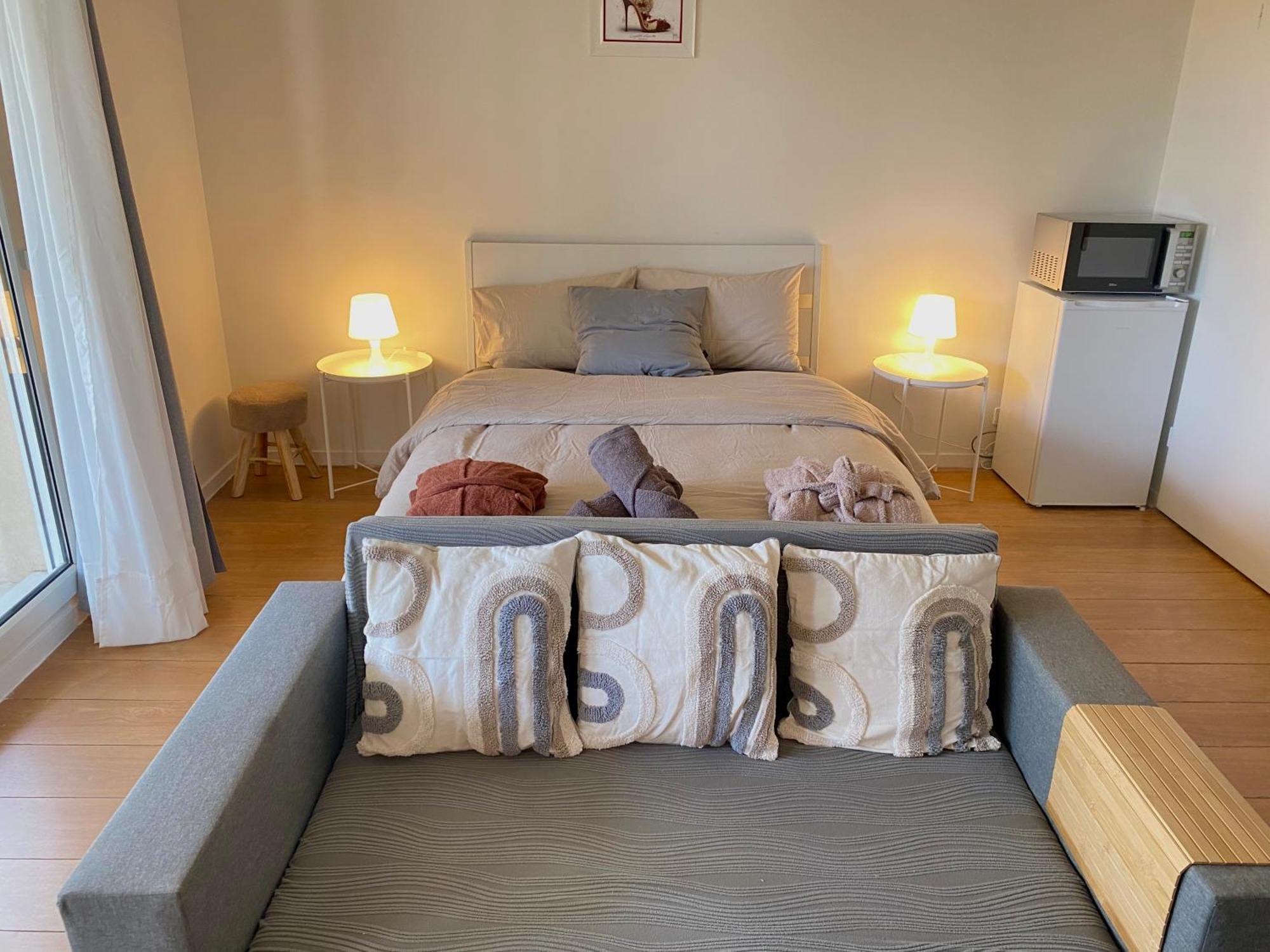 Cozy Riverfront Living, 5-Min Walk To Riverside Train Neuilly-Plaisance Exterior photo
